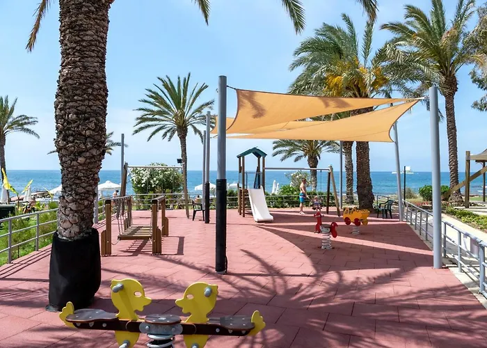 Otel Constantinou Bros Athena 4*