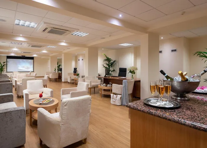 Constantinou Bros Athena Otel Geroskipou