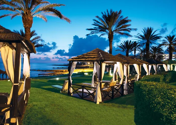 Otel Constantinou Bros Athena