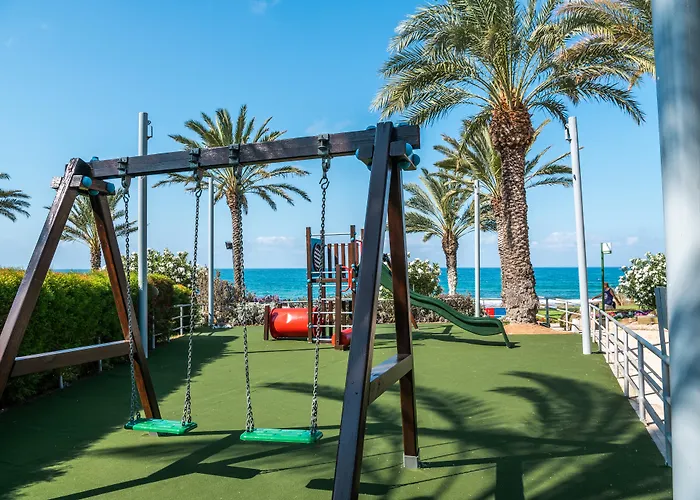 Otel Constantinou Bros Athena