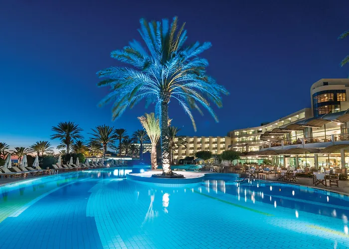 Otel Constantinou Bros Athena 4*