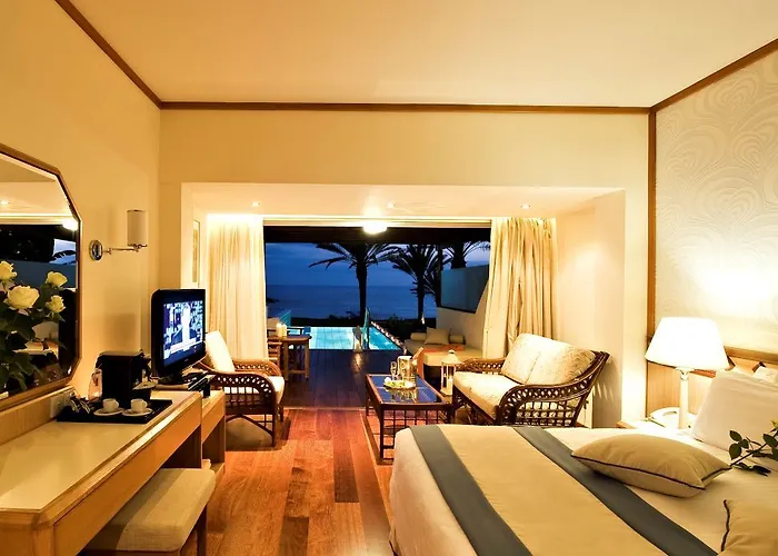 Constantinou Bros Athena 4*