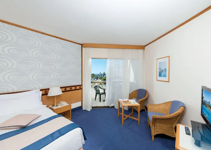 Constantinou Bros Athena Geroskipou