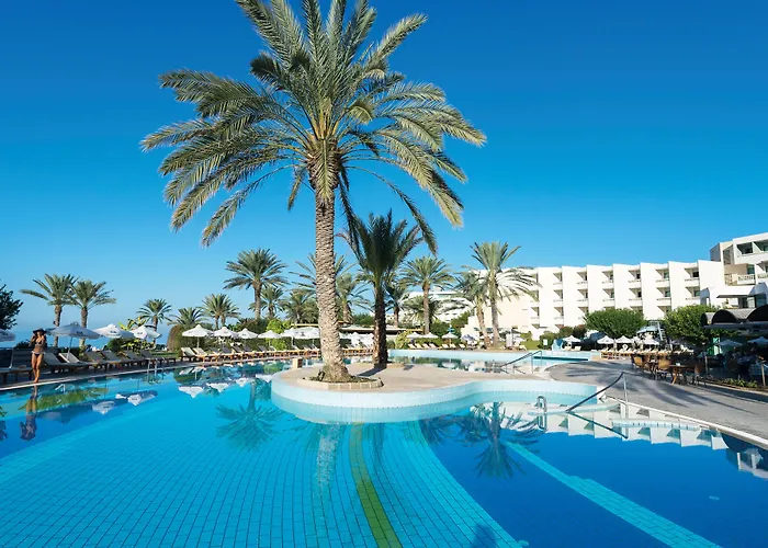 Constantinou Bros Athena 4*