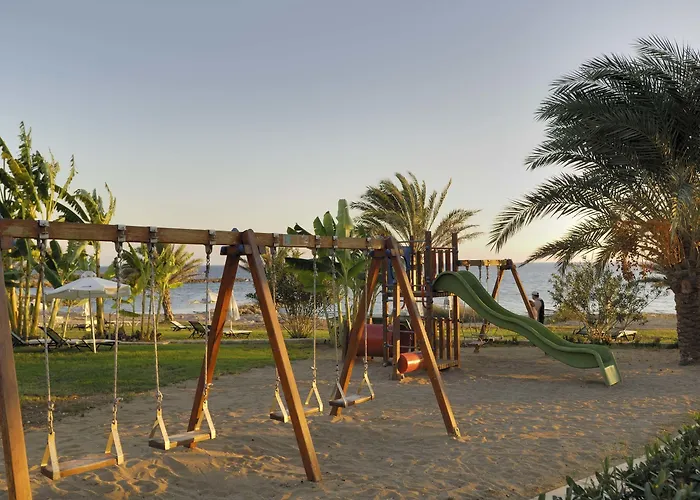 Constantinou Bros Athena 4*